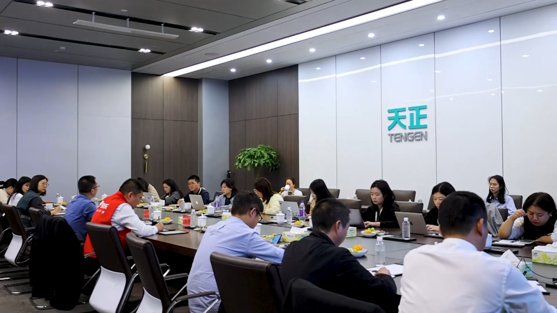京东工业走进BSport体育官网，探访产业数智化之路！