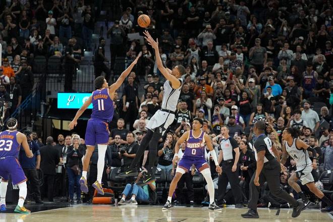 文班亚马绝杀锁定季后赛 文班亚马数据炸裂引发