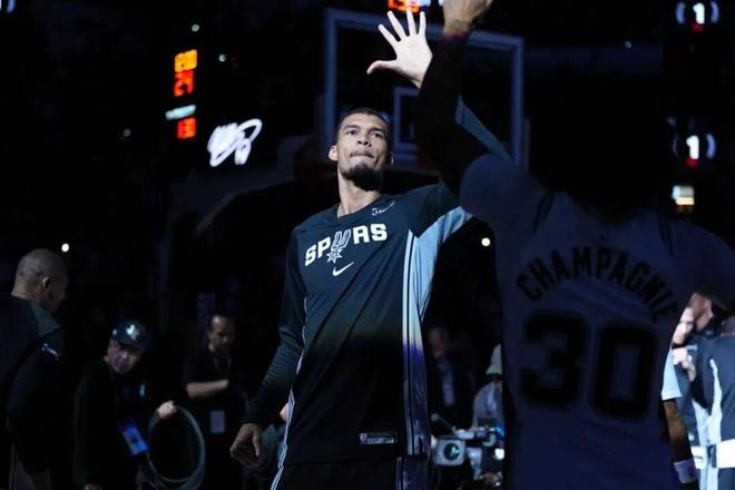 文班亚马绝杀锁定季后赛 文班亚马数据炸裂引发