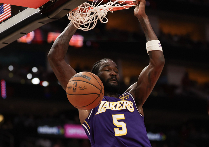 湖人绝杀魔术终结魔咒 9连胜展现蜕变