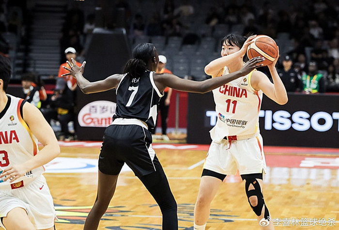 罗欣棫三分球建功 中国女篮力克南苏丹