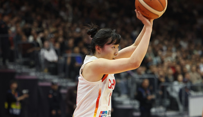 罗欣棫三分球建功 中国女篮力克南苏丹