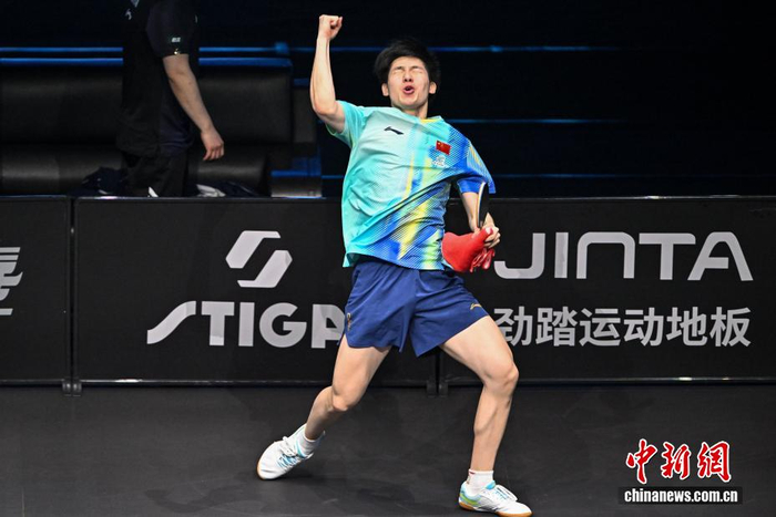 温瑞博力克吉村真晴 夺得WTT太原站男单冠军
